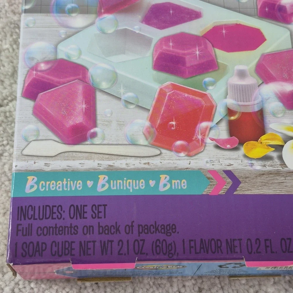 BMe Gem Soap Kit Age 6+ Beauty & Spa Make Your Own Soap Crafting For Kids New